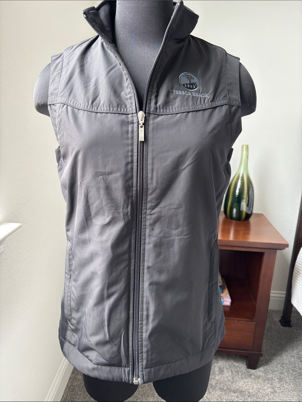 Kate Lord Pebble Beach Women's Black Sleeveless Zip-Front Vest